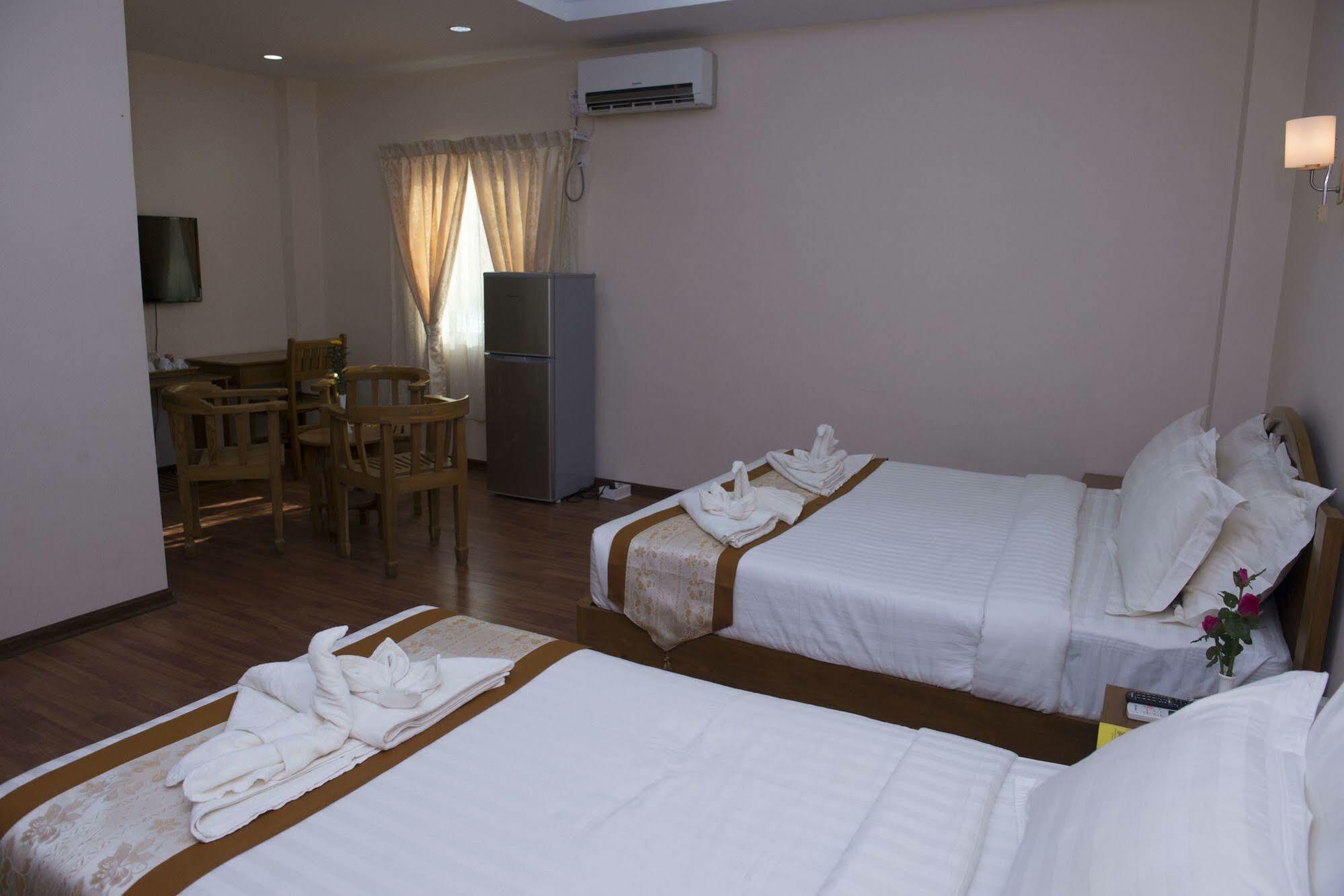 Shwe Poe Eain Hotel New Bagan Extérieur photo